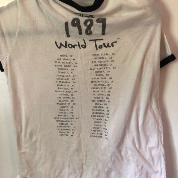 Taylor Swift 1989 Tour Shirt - Picture 2 of 3